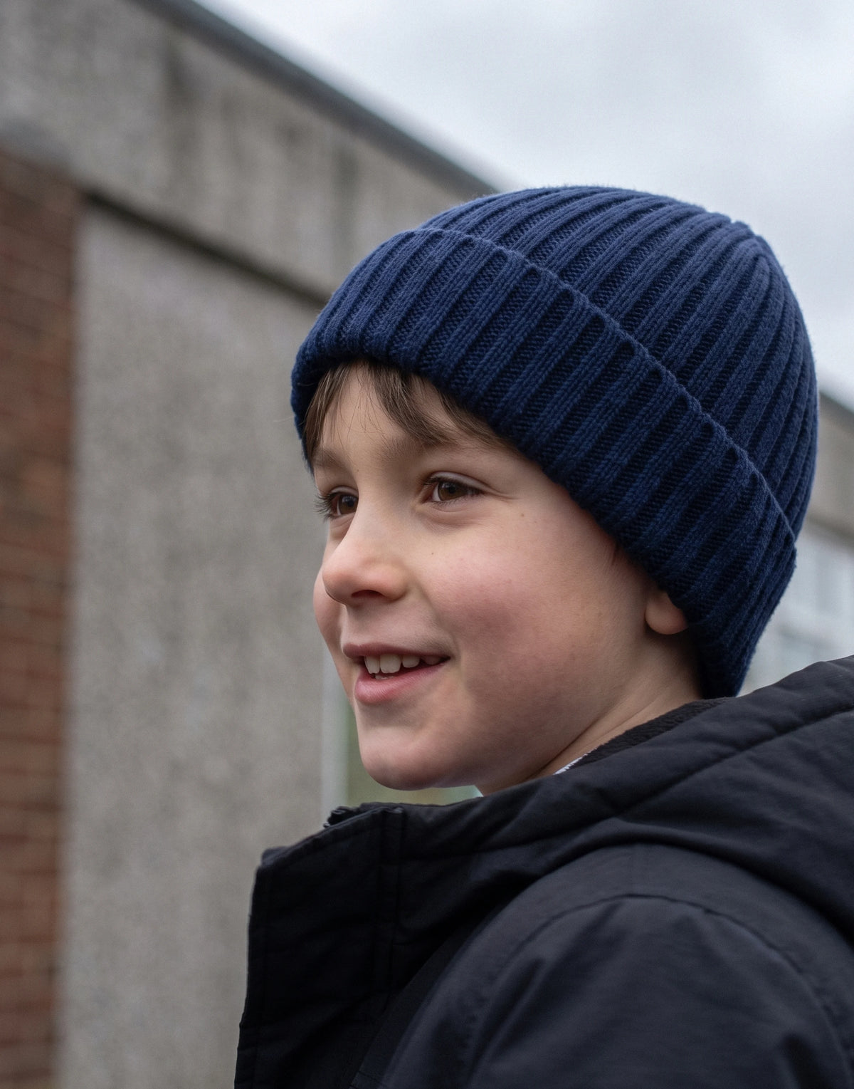 Children's organic cotton beanie hat in Oxford Navy made from GOTS-certified organic cotton.